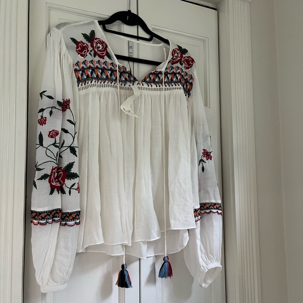 Zara TRF Collection Floral Embroidered Peasant Blouse sz xl Flutter Romantic NWT